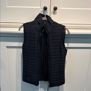 Sisley Women's Black Quilted Vest